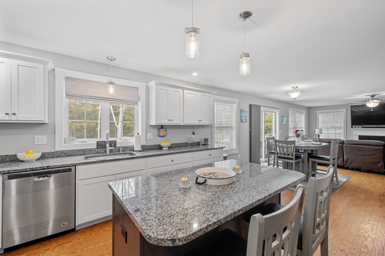 What Is the Best Way to Maintain Granite Countertops?